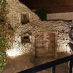Villa Age *