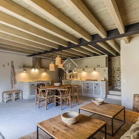 Age Villa *