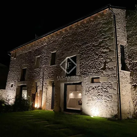 Villa Age