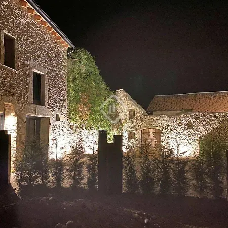 Age Villa